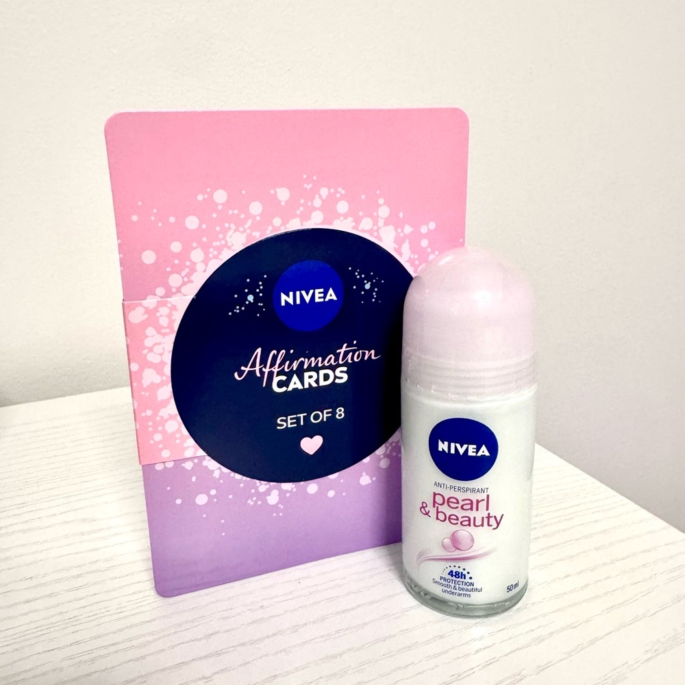 Nivea Affirmation Cards and Roll-On Deodorant Set